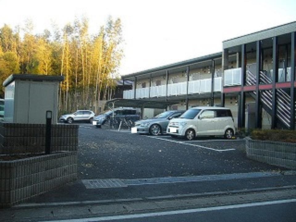 Room image 13