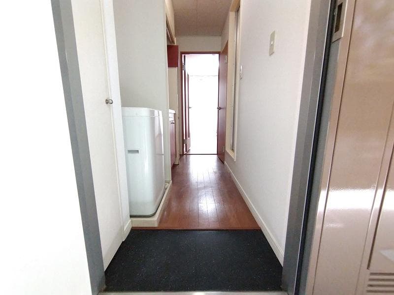 Room image 9