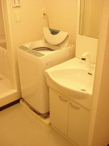Room image 10