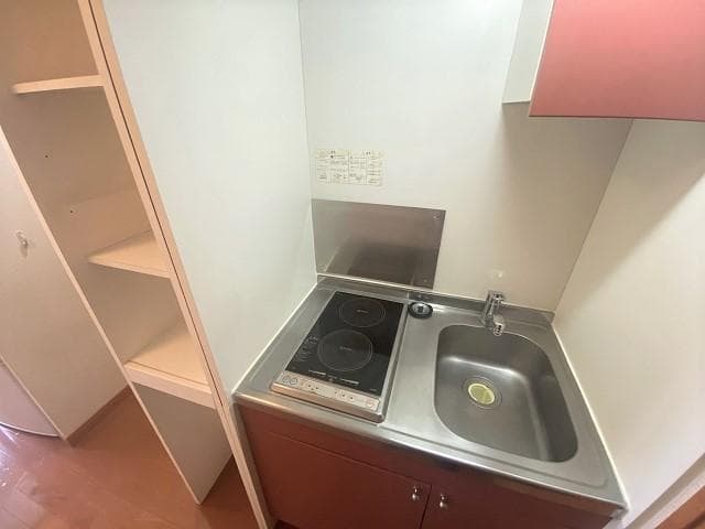 Room image 11