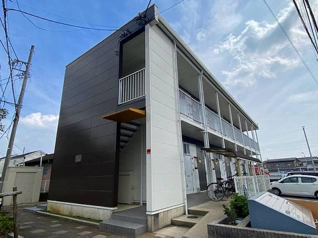 Main exterior of leopalace Maple Leaf