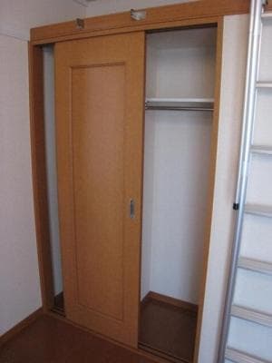 Room image 15