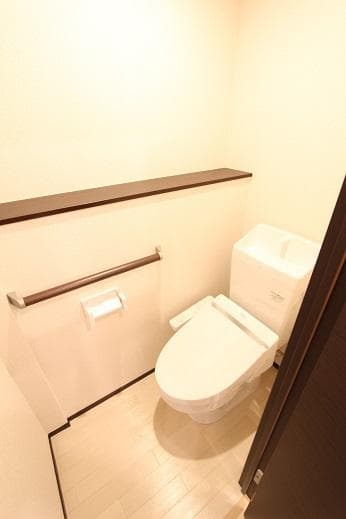 Room image 9