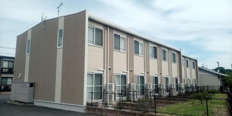 Main exterior of leopalace Glycine III