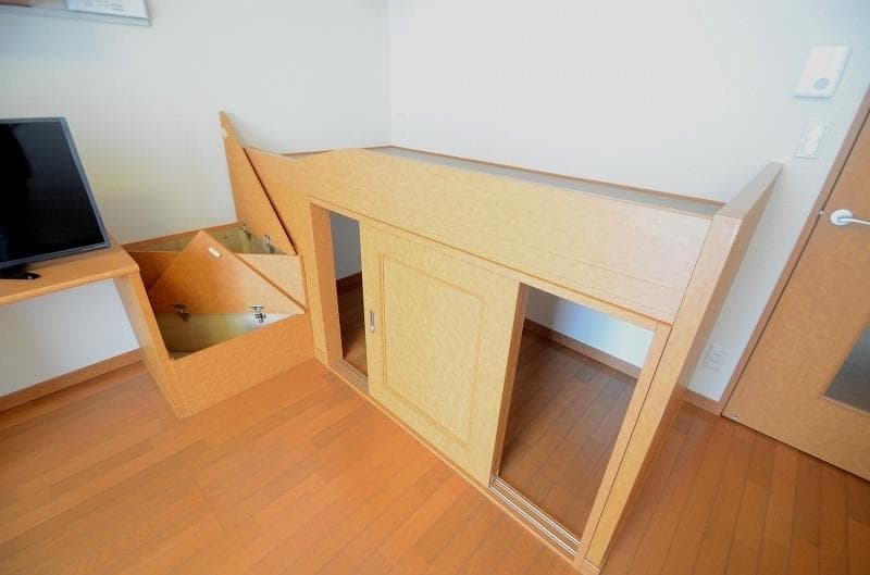 Room image 10