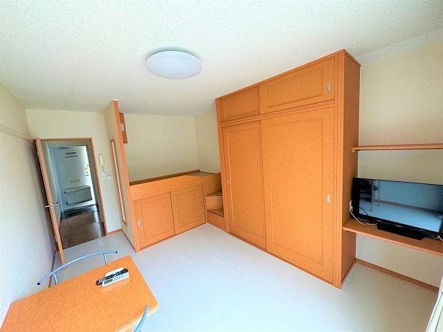 Room image 12