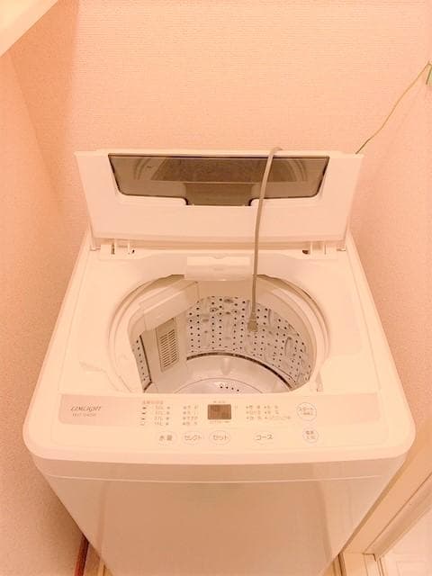 Room image 11