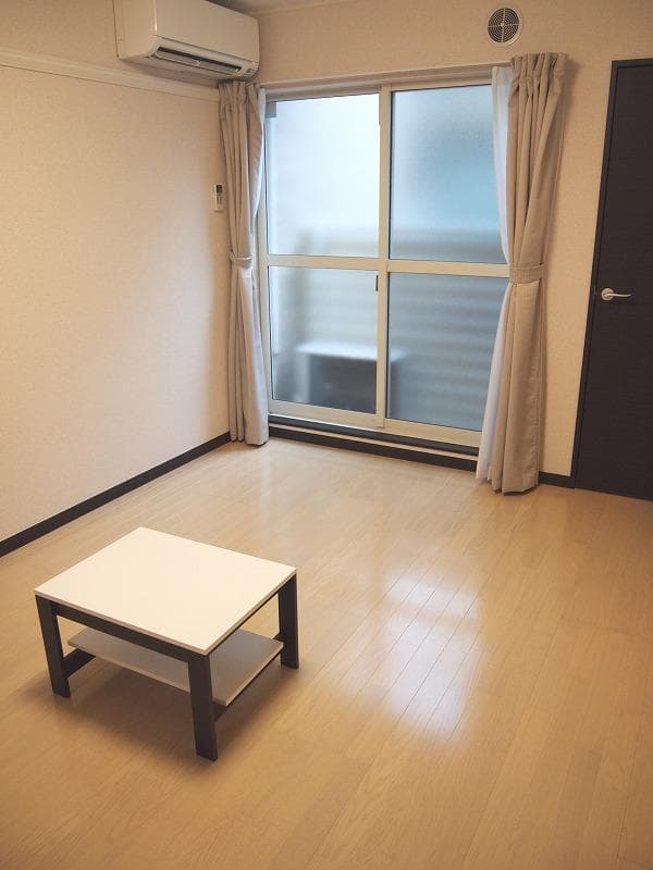 Preview interior of LEONEXT Heights Sun Green