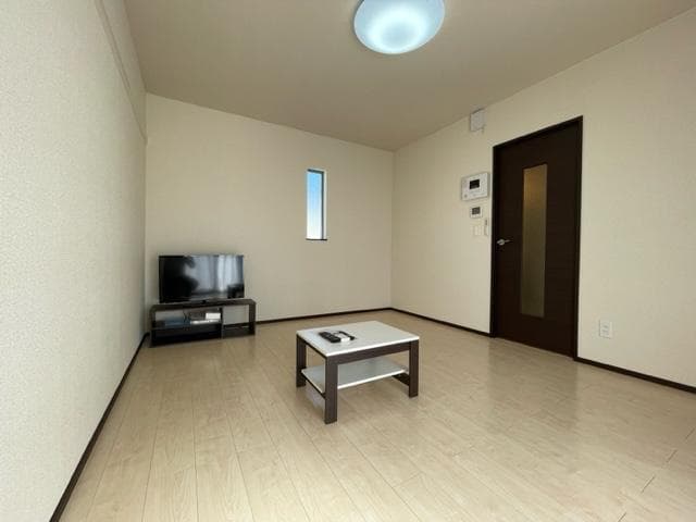 Preview interior of CLEINO Keyaki
