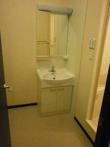 Room image 13