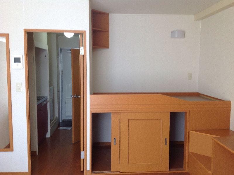 Room image 14