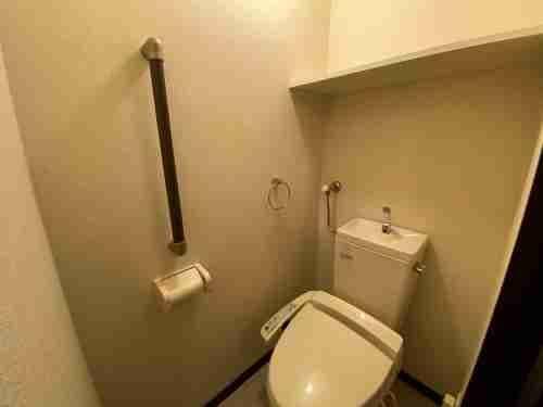 Room image 9