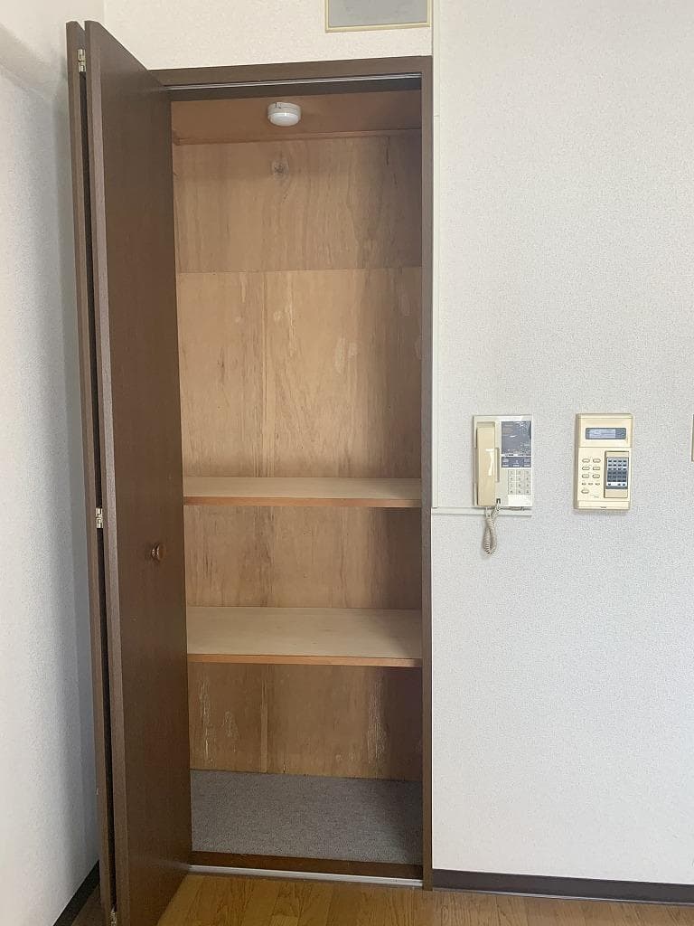 Room image 13