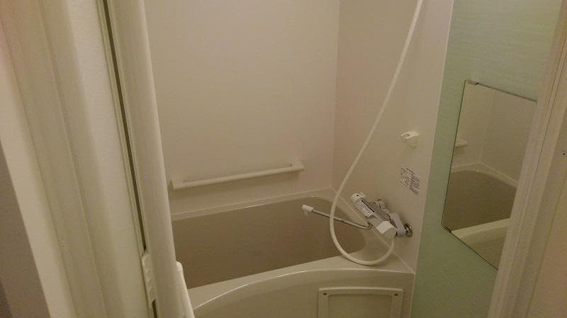 Room image 8