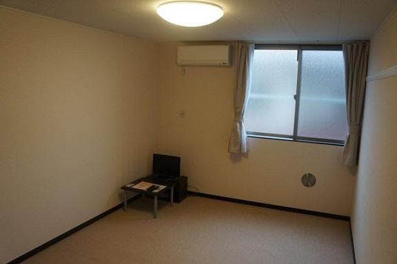 Room image 12