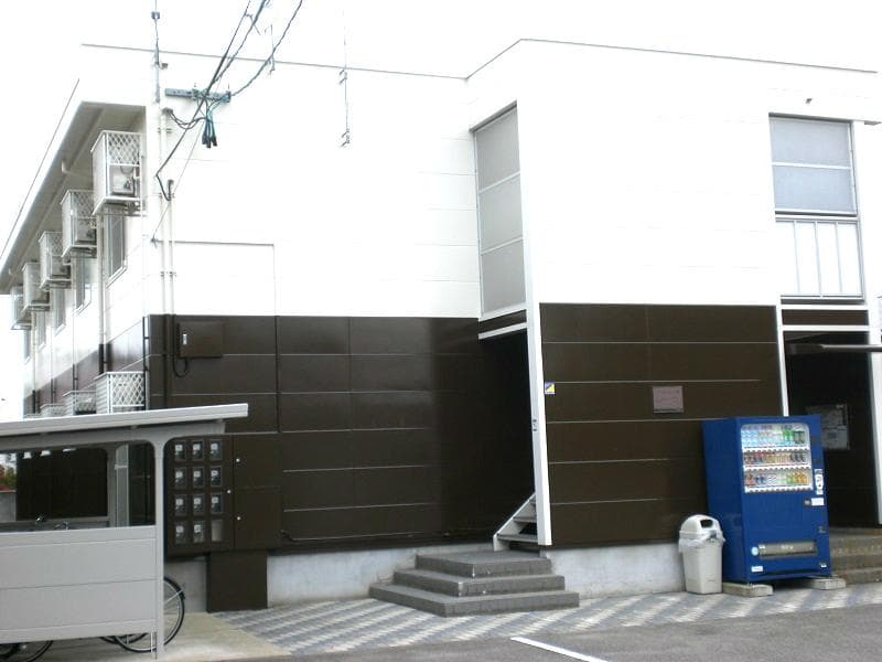 Main exterior of leopalace Fujiya