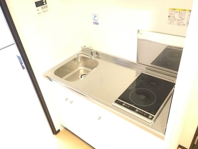 Room image 9