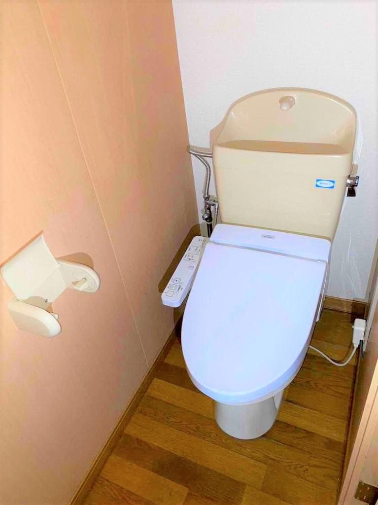 Room image 10