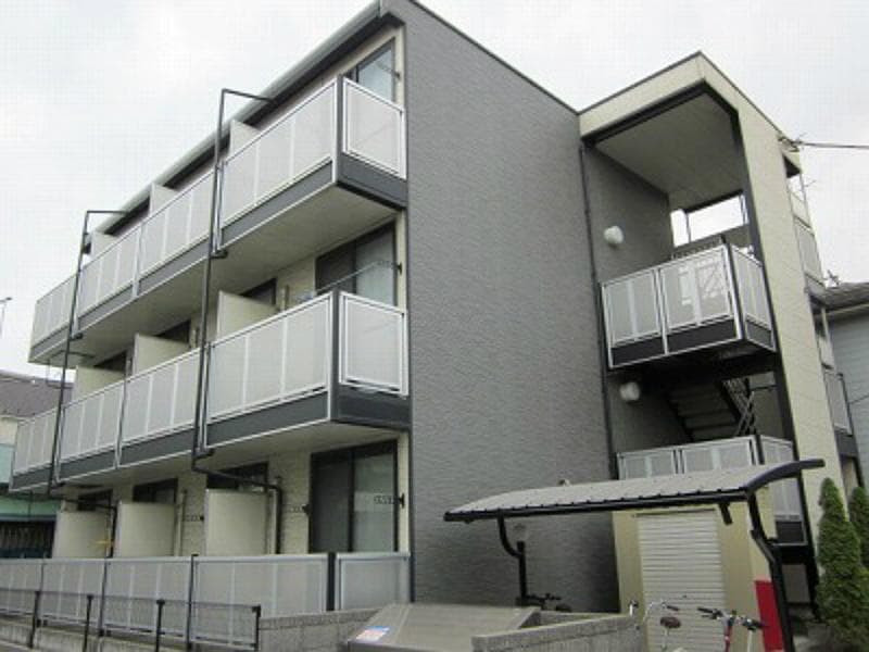 Main exterior of leopalace Yocyu