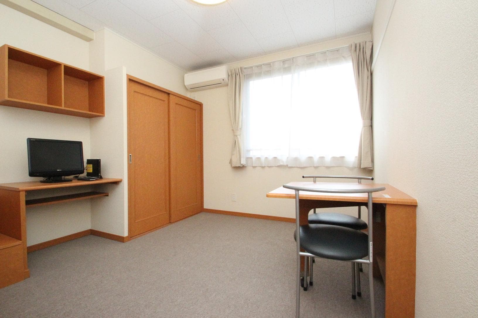 Preview interior of LEONEXT Hiagari
