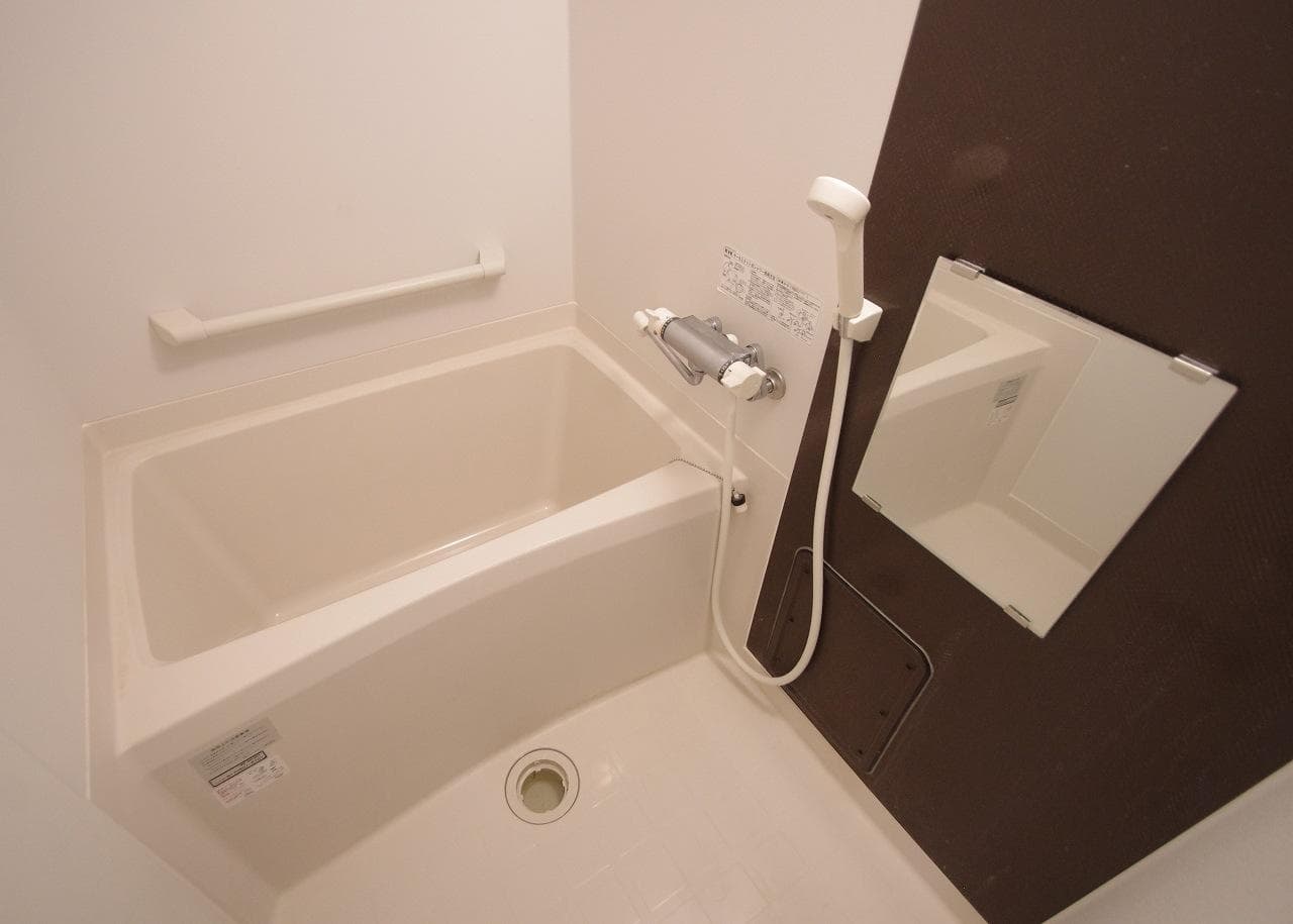 Room image 11