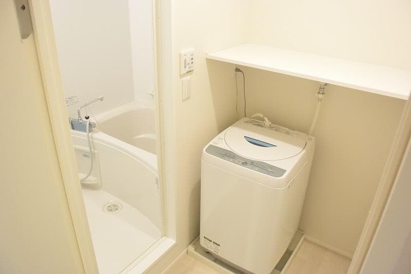 Room image 13