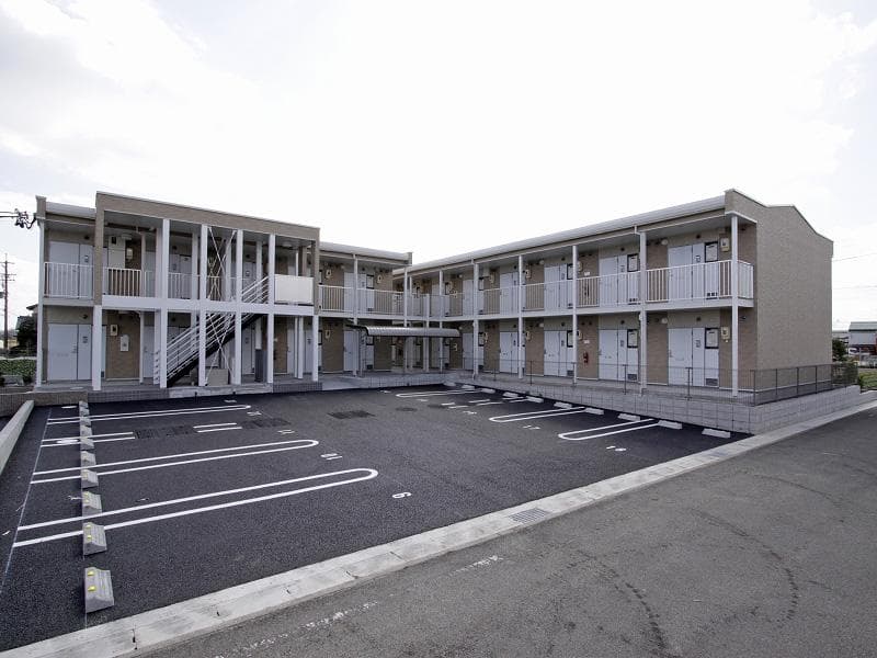 Main exterior of leopalace Etoile Kiyosu