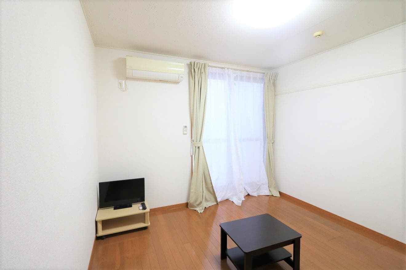 Preview interior of leopalace Narutaki