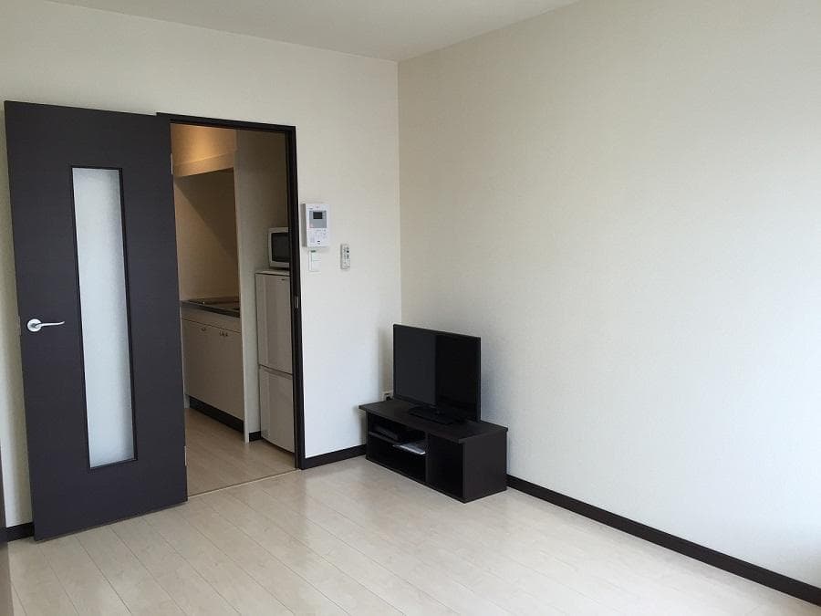 Room image 9