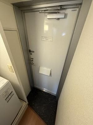 Room image 8
