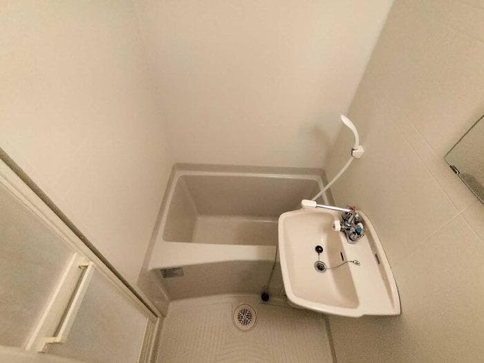 Room image 9
