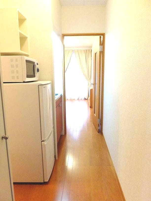 Room image 8