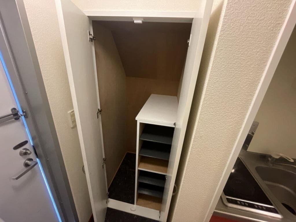 Room image 13