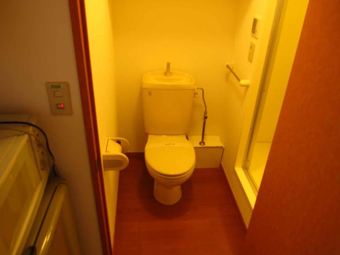 Room image 9