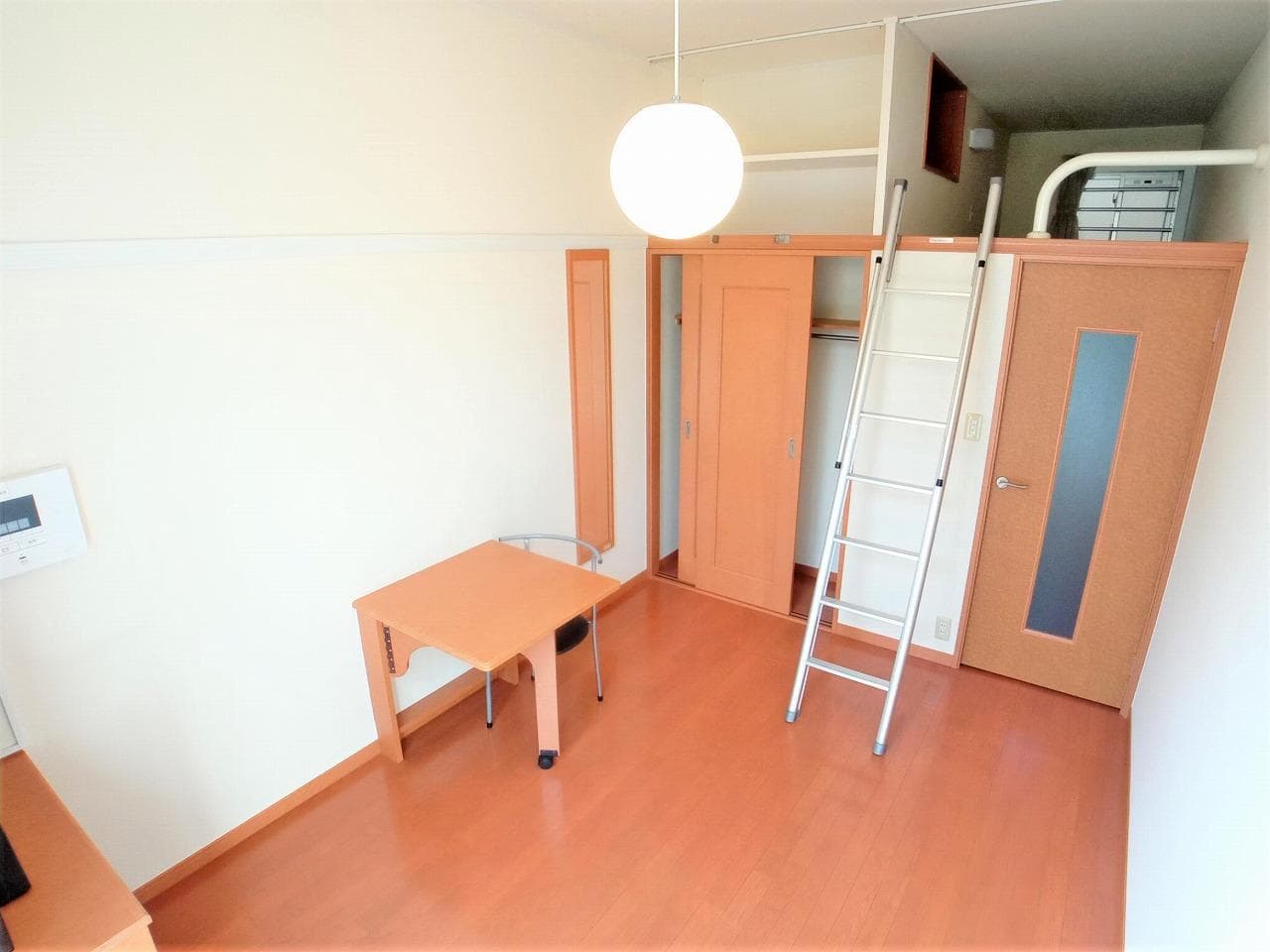 Preview interior of leopalace Est Sengendai