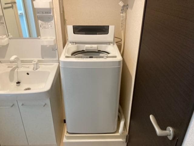 Room image 10