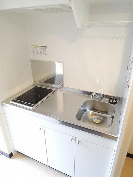 Room image 11