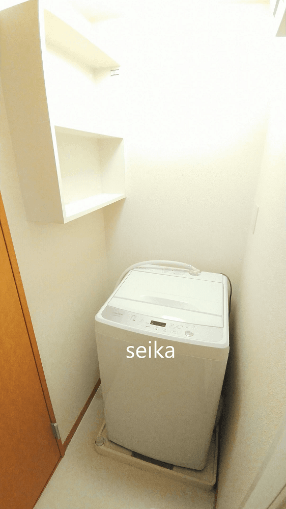Room image 16