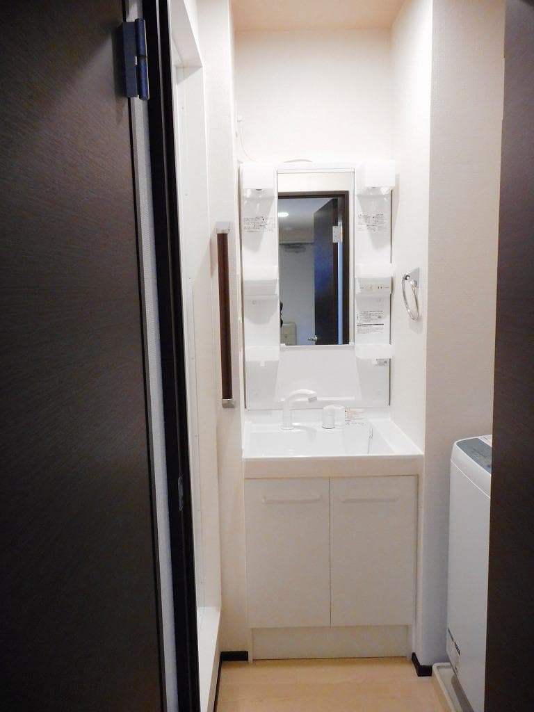 Room image 11