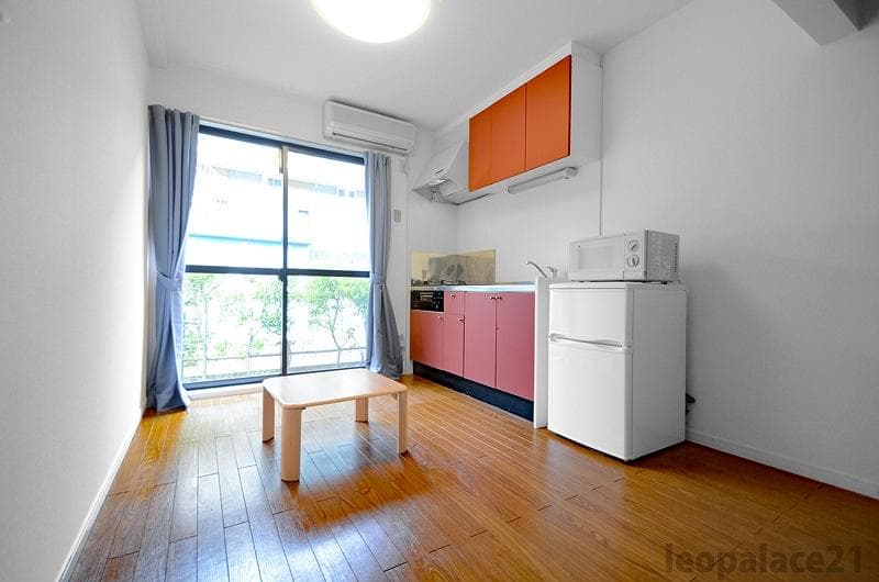Room image 14