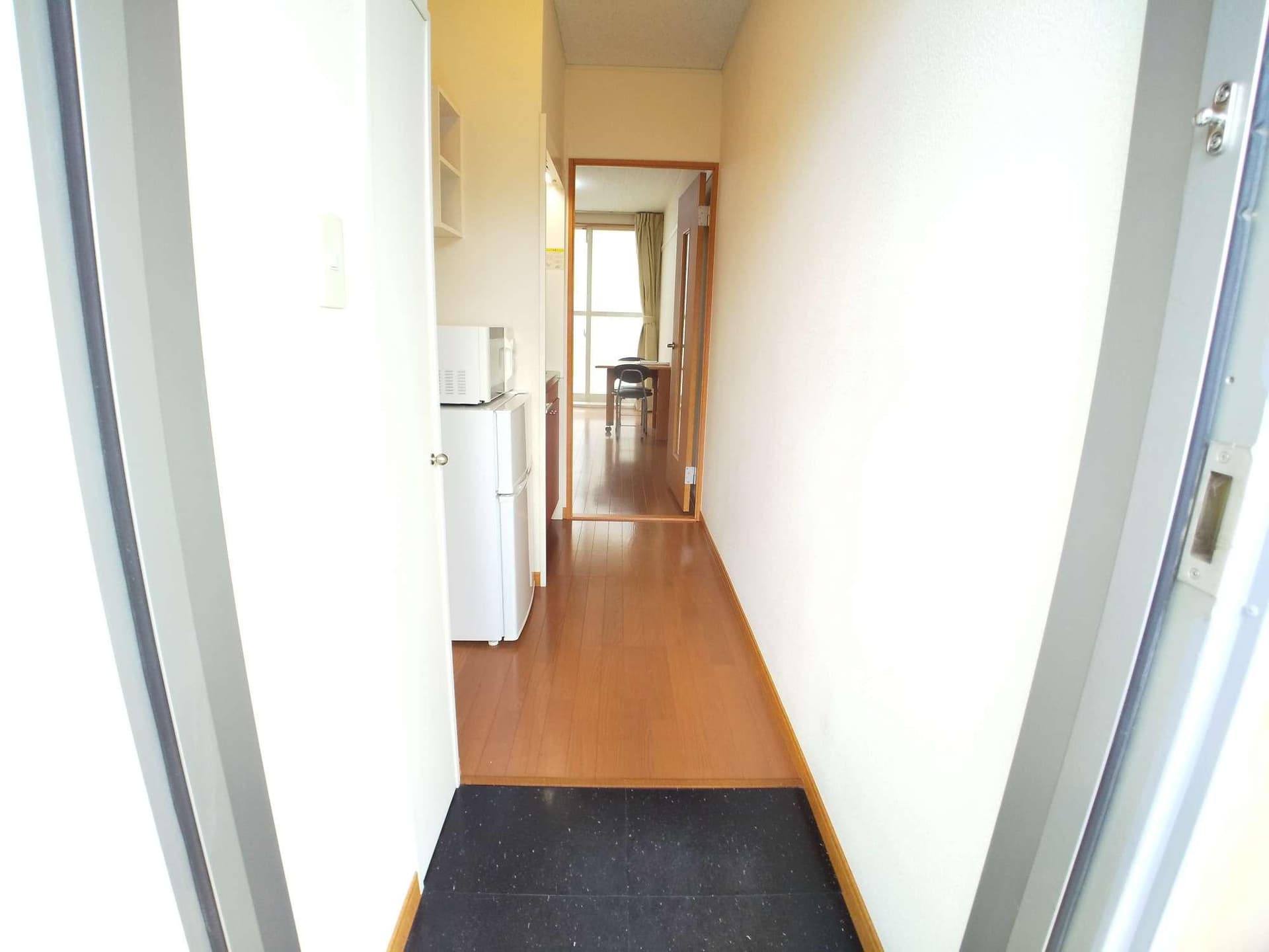 Room image 13