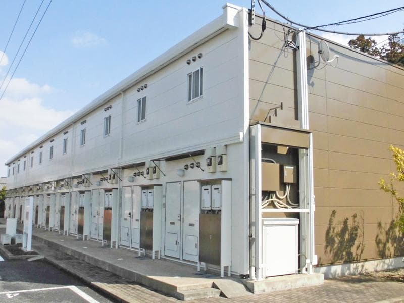 Main exterior of leopalace Sun Heights Ito