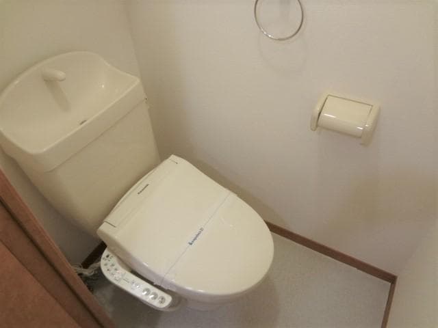 Room image 11