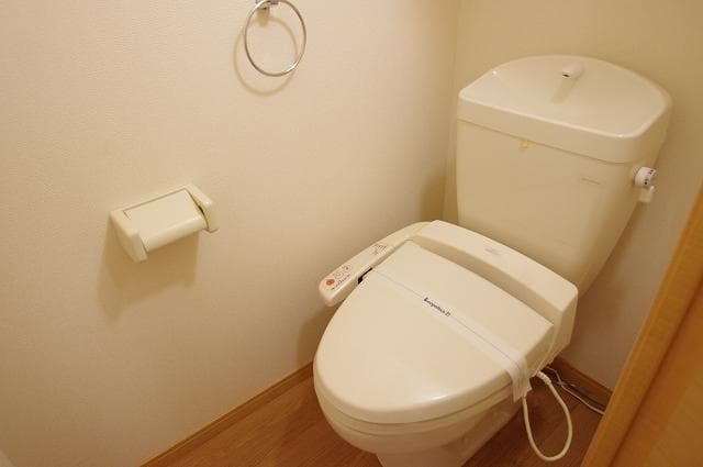Room image 9
