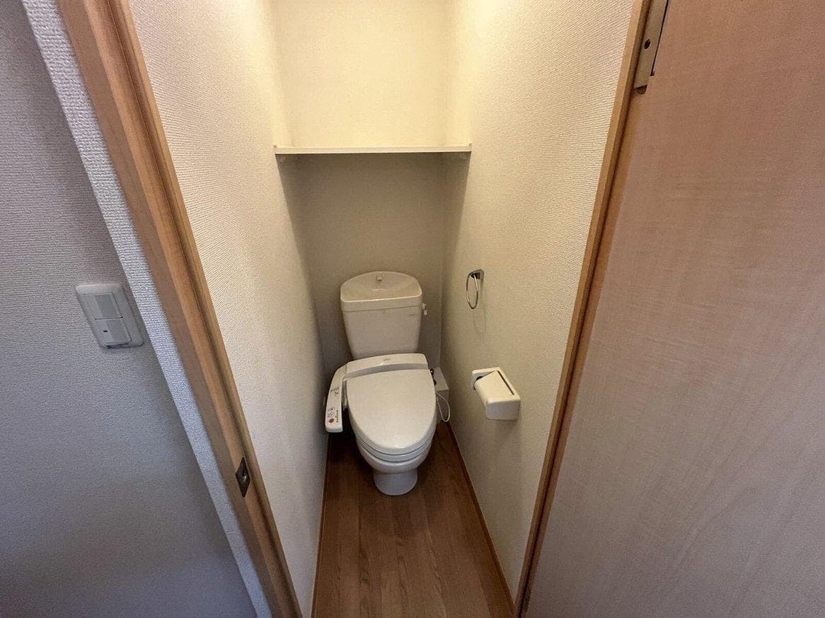 Room image 9