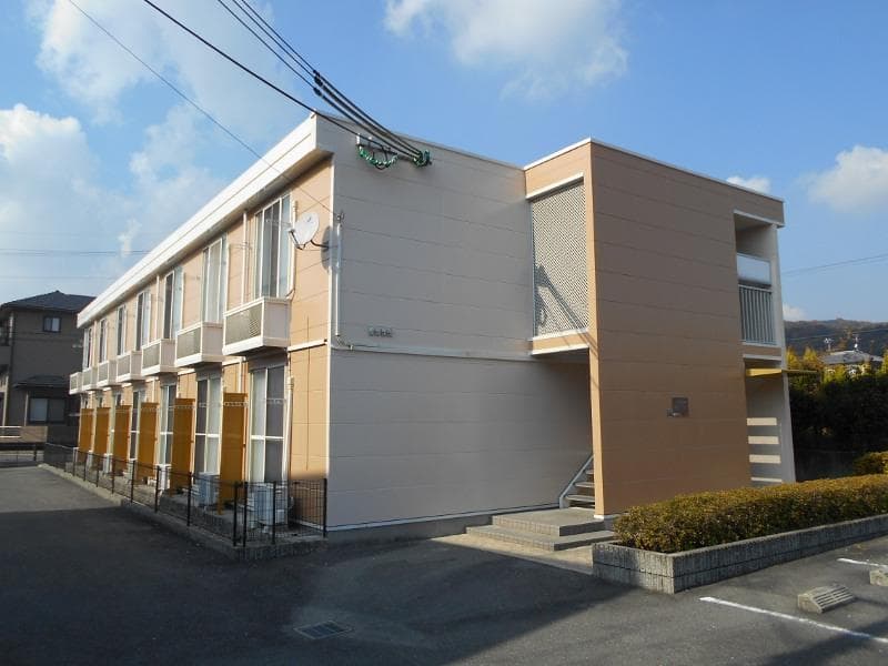 Main exterior of leopalace Houryuji