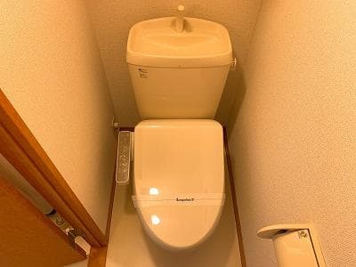 Room image 9