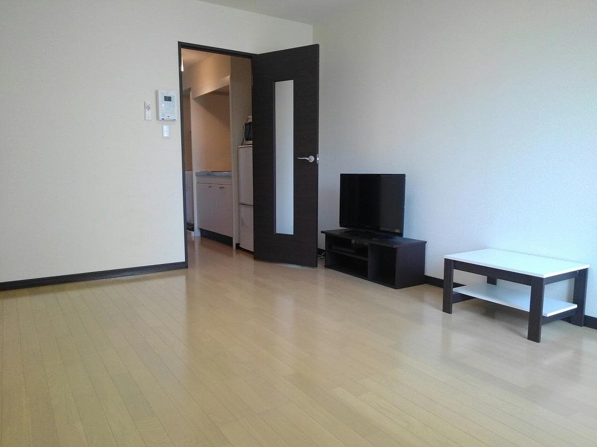Room image 10