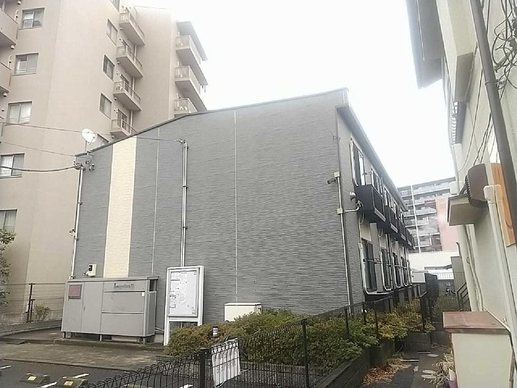 Main exterior of leopalace Heisei