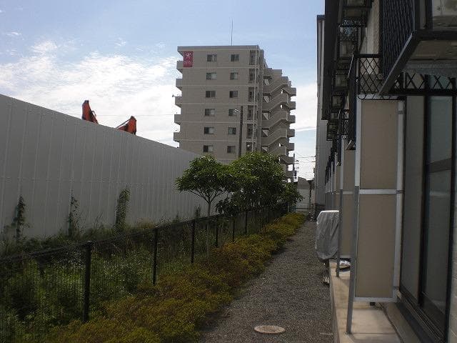 Room image 8